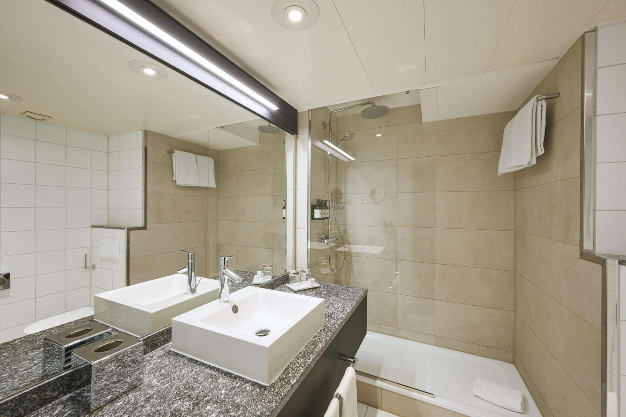 Standard Double or Twin Room with View,1706772225:JPEG